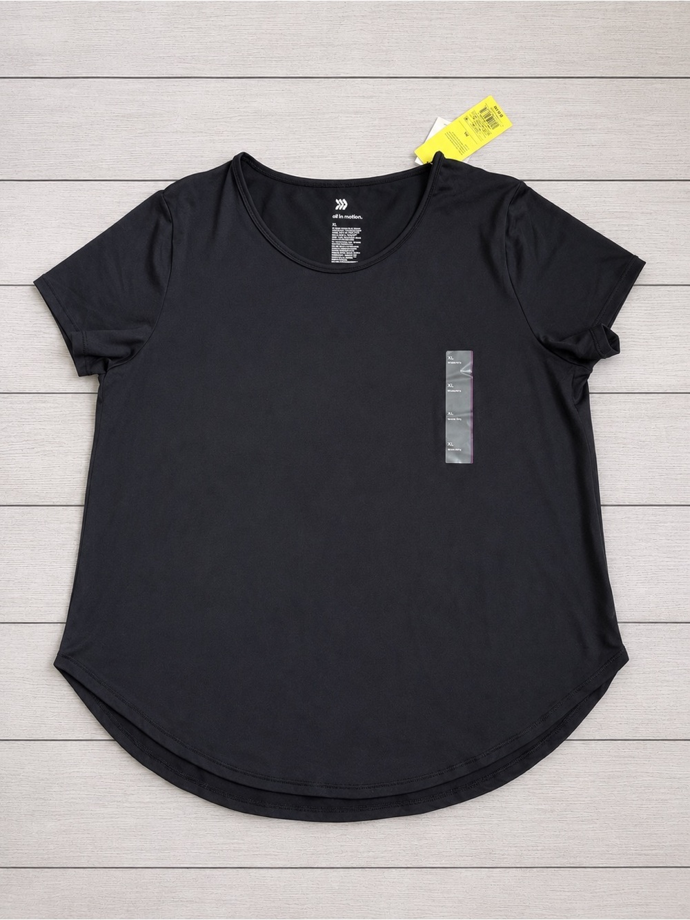 NWT All in Motion Black Performance Short Sleeve Active Tee